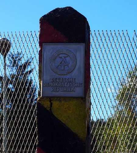 Grenzpfahl ehemalige Innerdeutsche Grenze