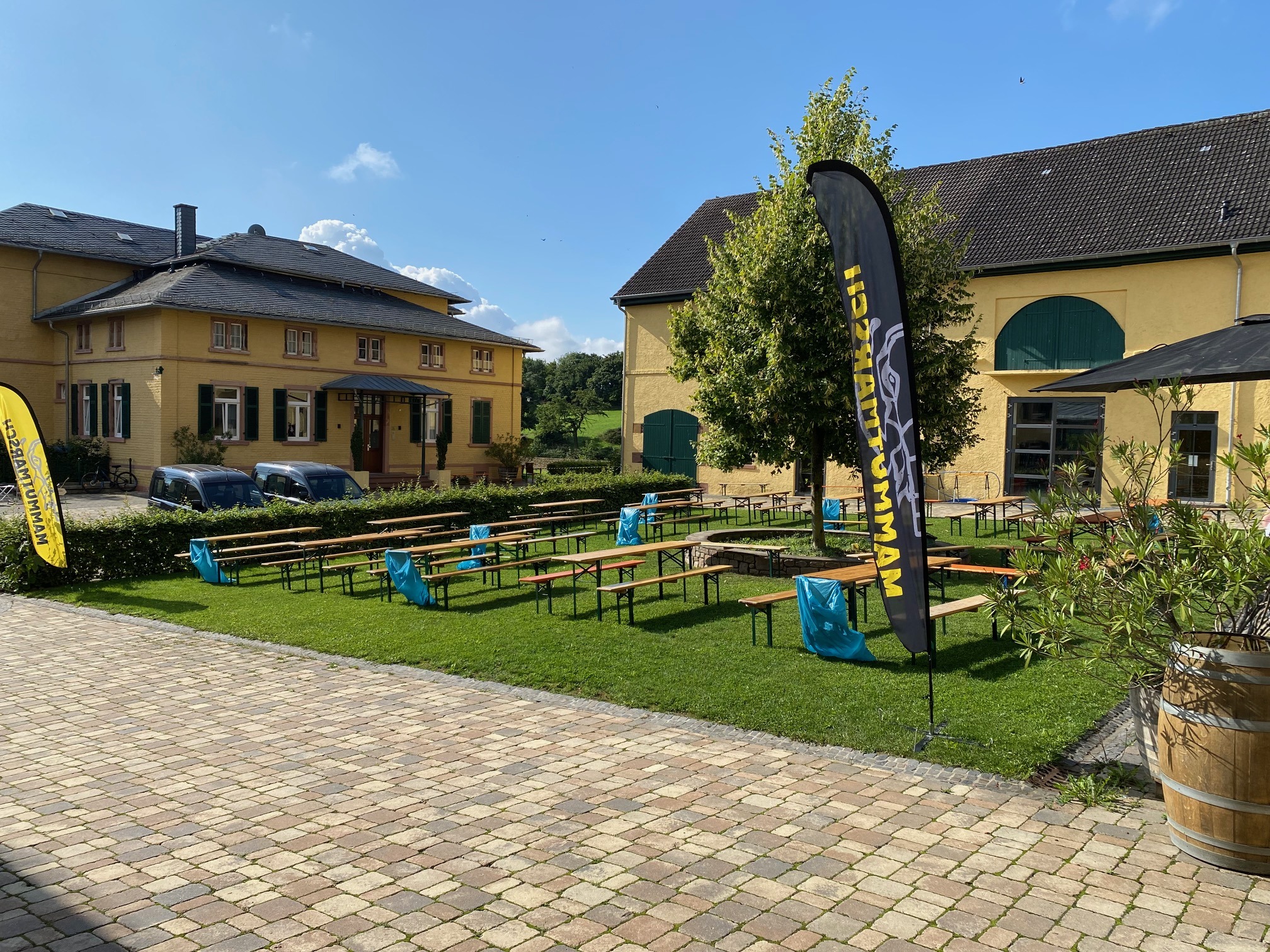 Wiesbaden Hof Armada